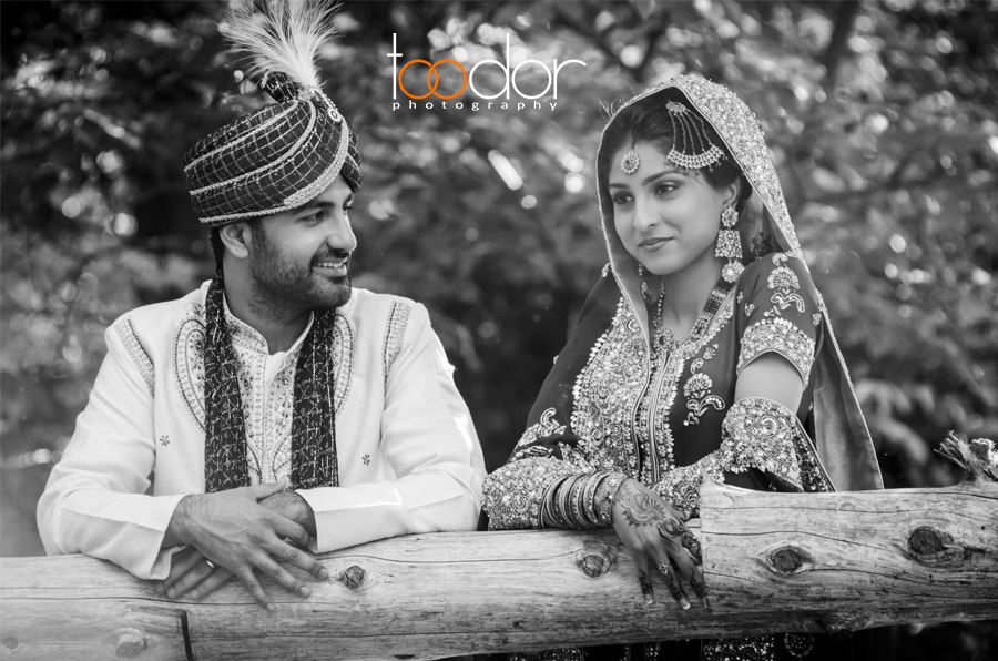Beautiful young couple Pakistani wedding. Photos in Parc de la Nature, Laval, Quebec